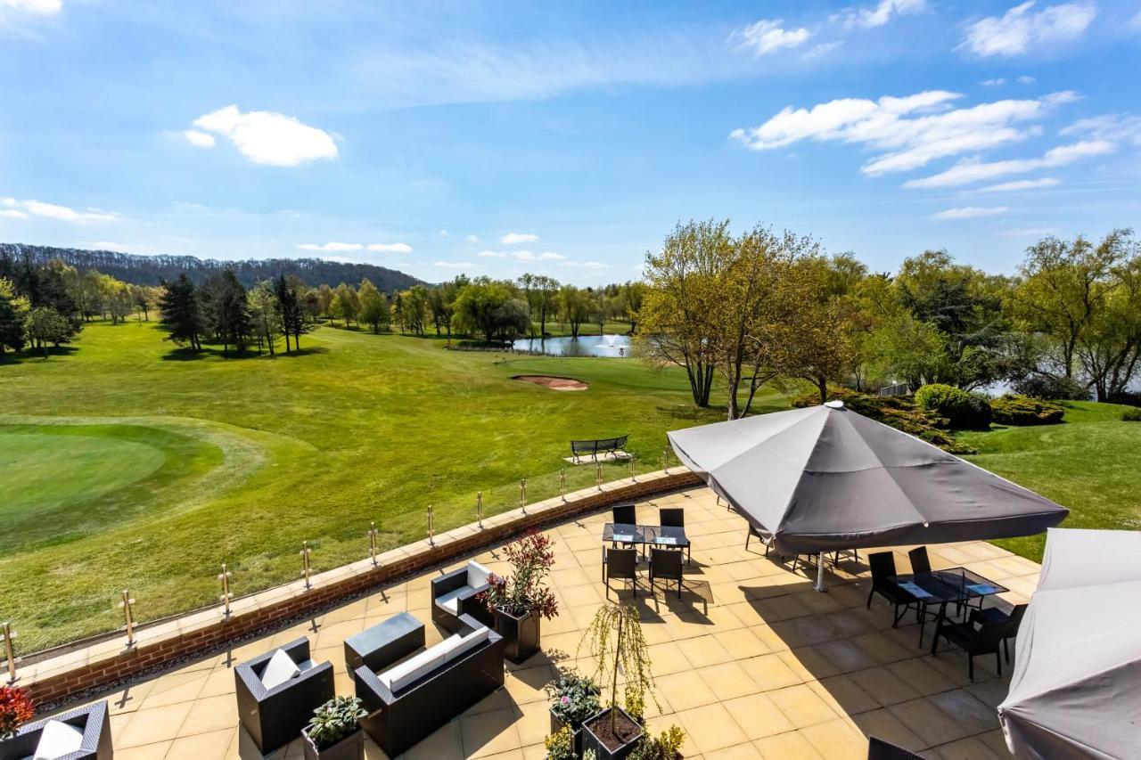 The Vale Golf & Country Club Villa Bishampton Exterior photo